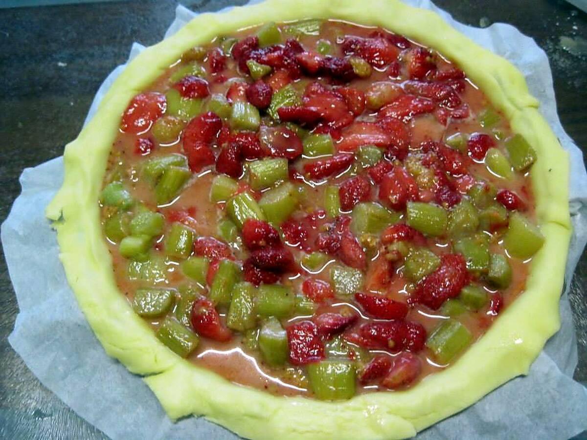 recette Tarte aux fraises et rhubarbe.