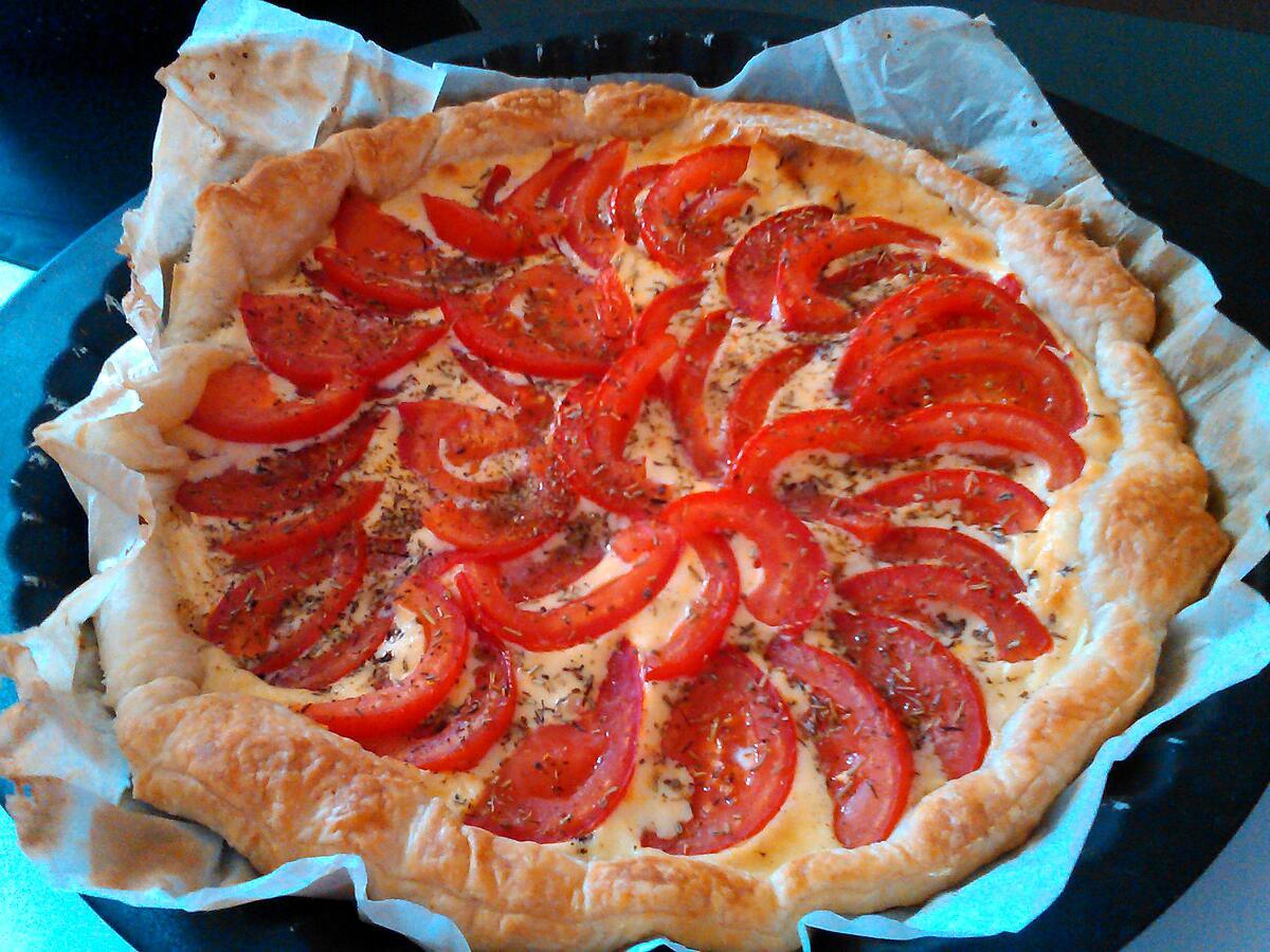 recette Tarte à l'ail et tomates