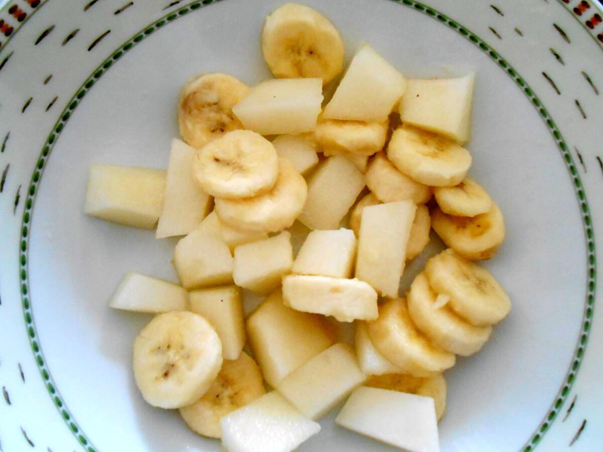 recette SOUPE DE FRUITS A L'AMARETTI ET CHANTILLY AU CHOCOLAT