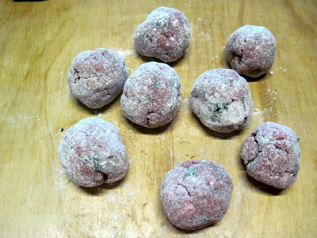 recette Boulettes de viande au trio de poivrons.