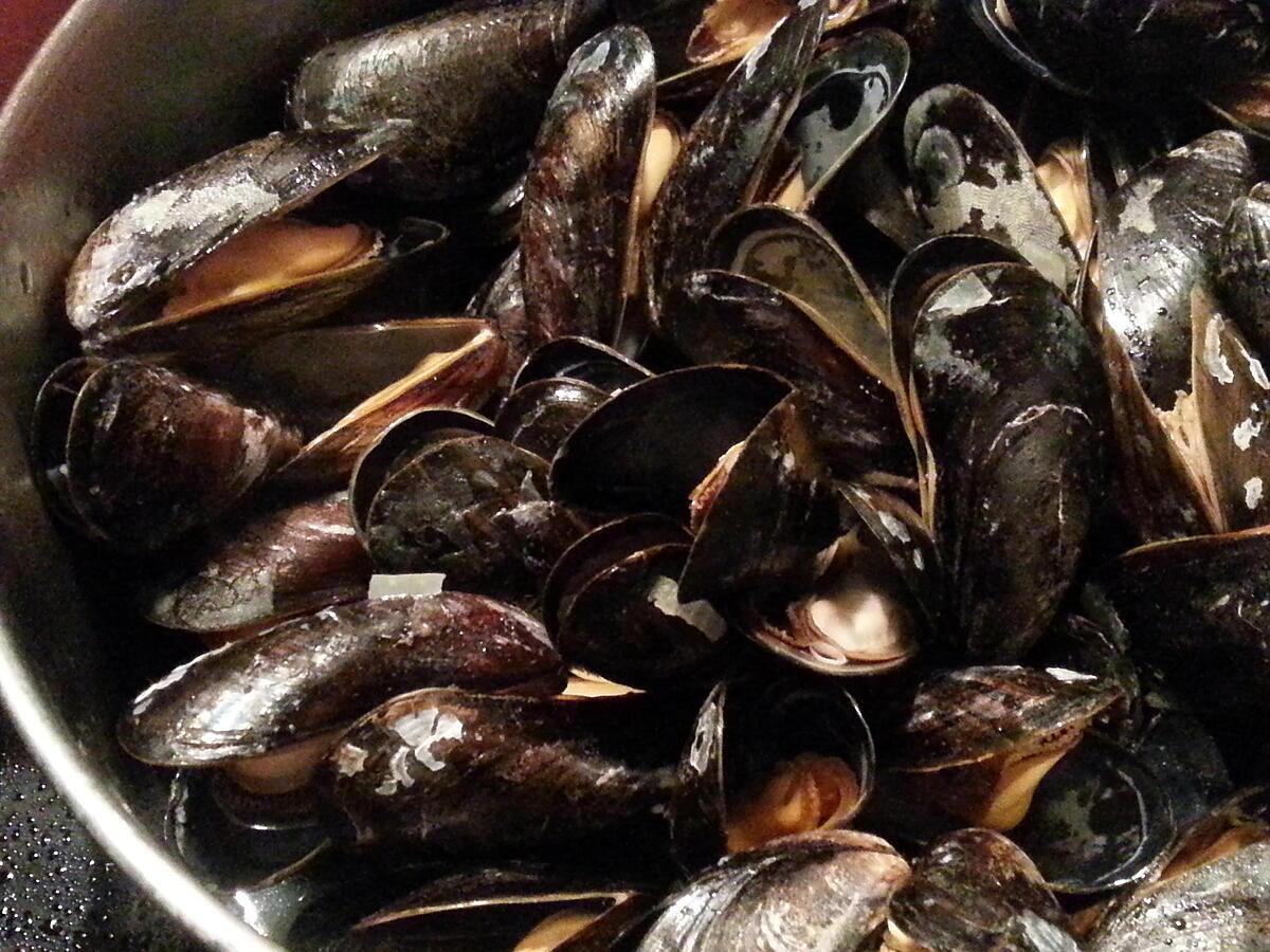 recette Moules à la crème d'ail