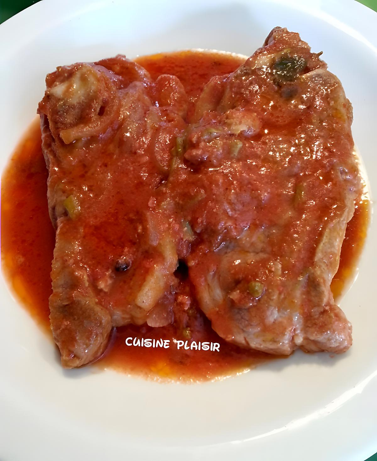 recette Tranches d’épaule d’agneau mijotées aux tomates