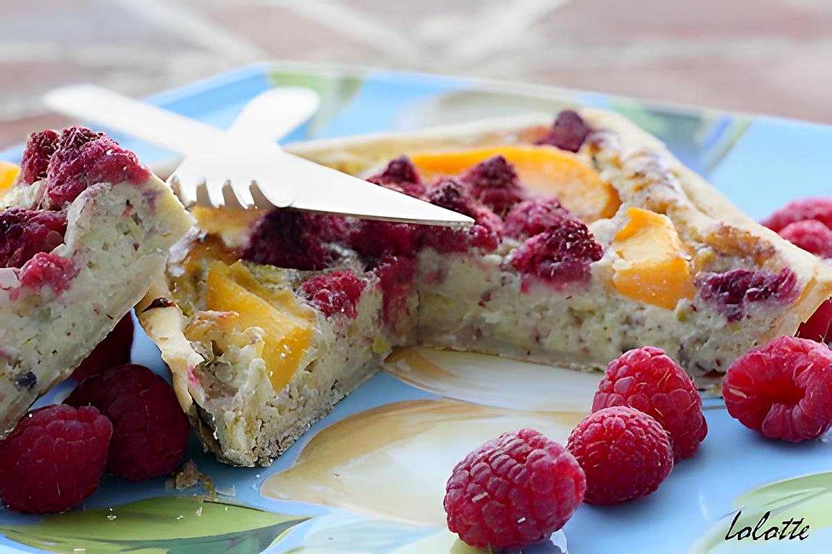 recette Tartelettes aux framboises et aux pêches sur simili frangipane