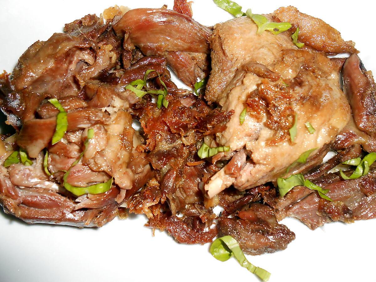 recette CONFIT DE CANARD ET SON PETIT TRIO DE LEGUMES