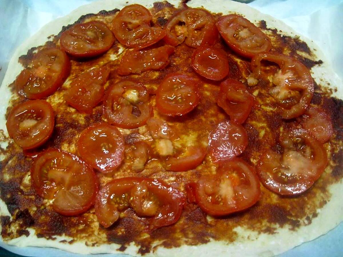 recette Pizza au chorizo et mozzarella.