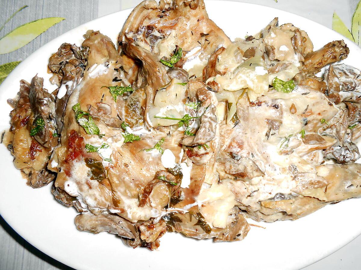 recette LAPIN CREME CHAMPIGNONS