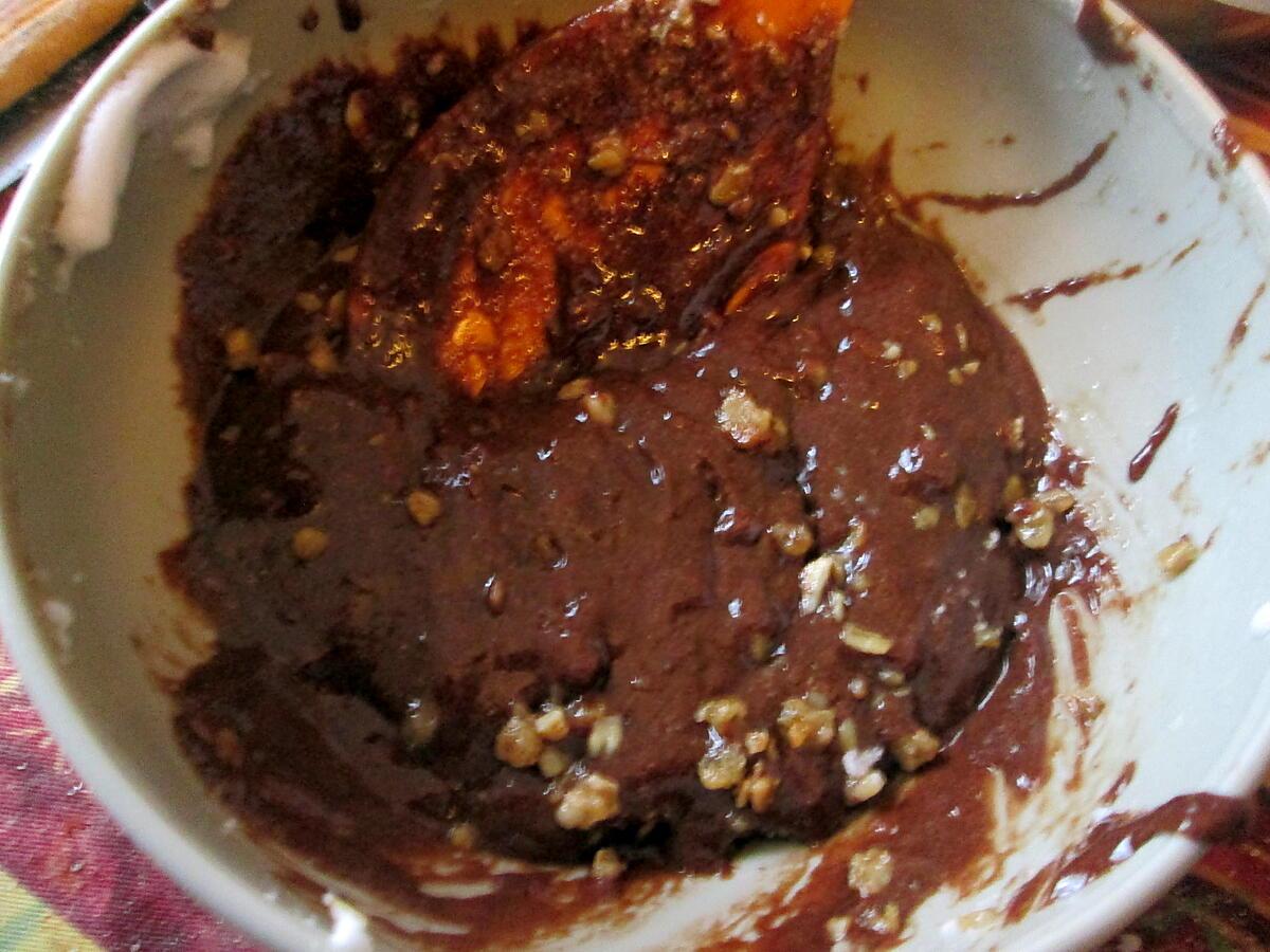 recette gateaux chocolat et noisettes noix caramélisées,  idée vue sur le net mais   plus le nom:!!!
