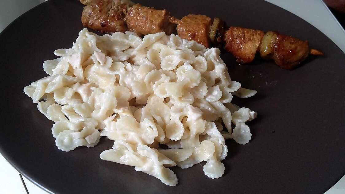 Recette de Minis pâtes au saint Moret et jambon
