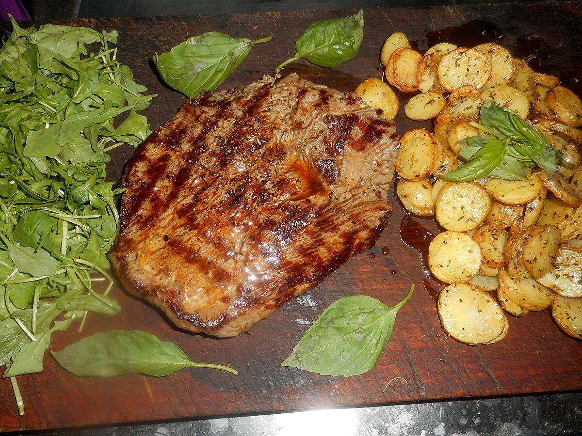 recette Piéce de boeuf grillée pommes de terre aux herbes de provence