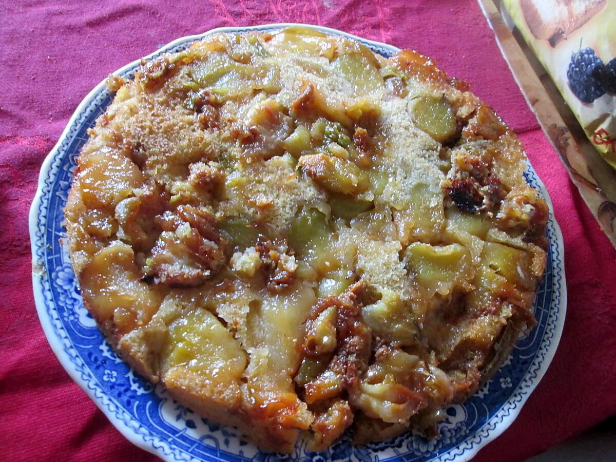 recette gateau peches  rhubarbe,   pate de spéculos   idée de mamyloula,    et::::