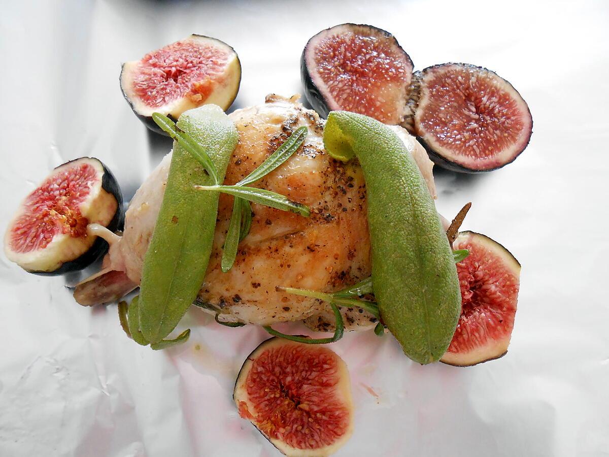 recette CUISSES DE POULET EN PAPILLOTTES ET FIGUES