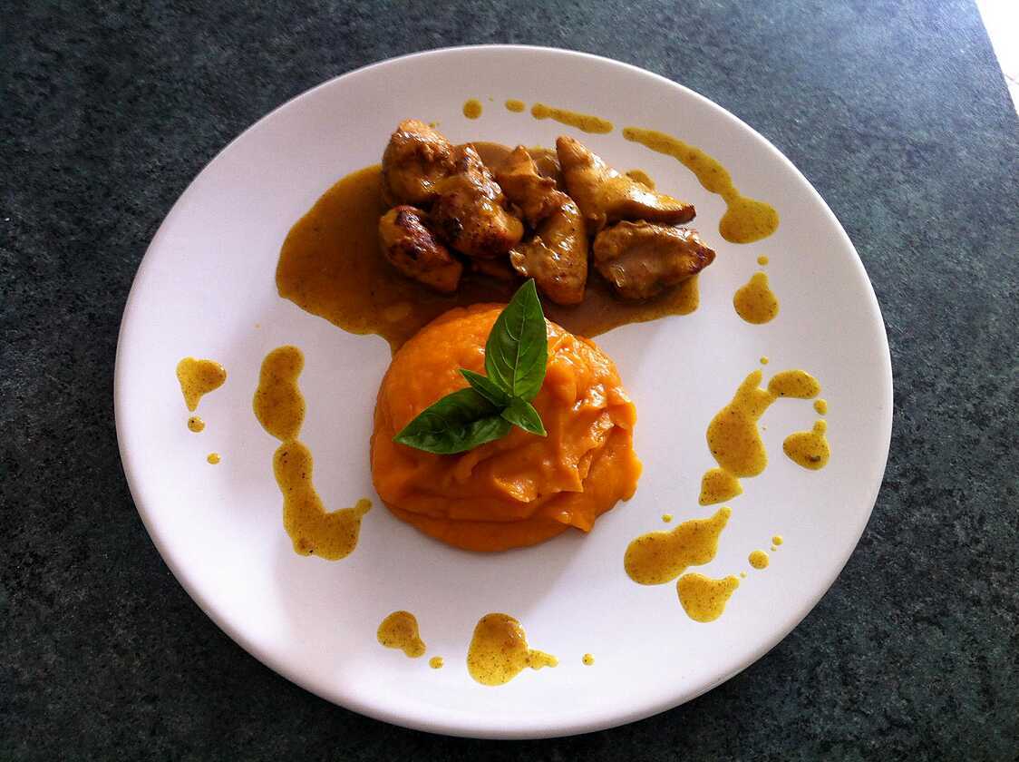 Recette de Colombo de poulet patate douce au lait de coco