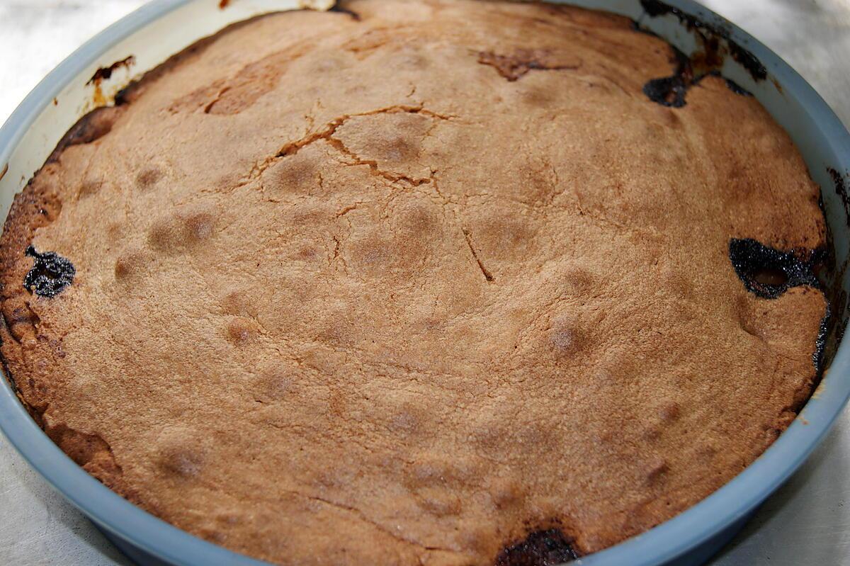 recette Gâteau aux pêches et spéculoos