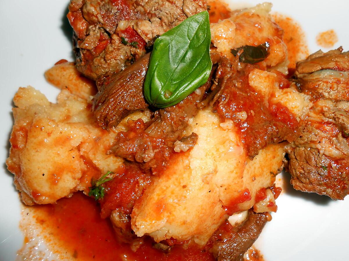 recette POLENTA CREMEUSE ET INVOLTINI DE VIANDE AUX GIROLLES