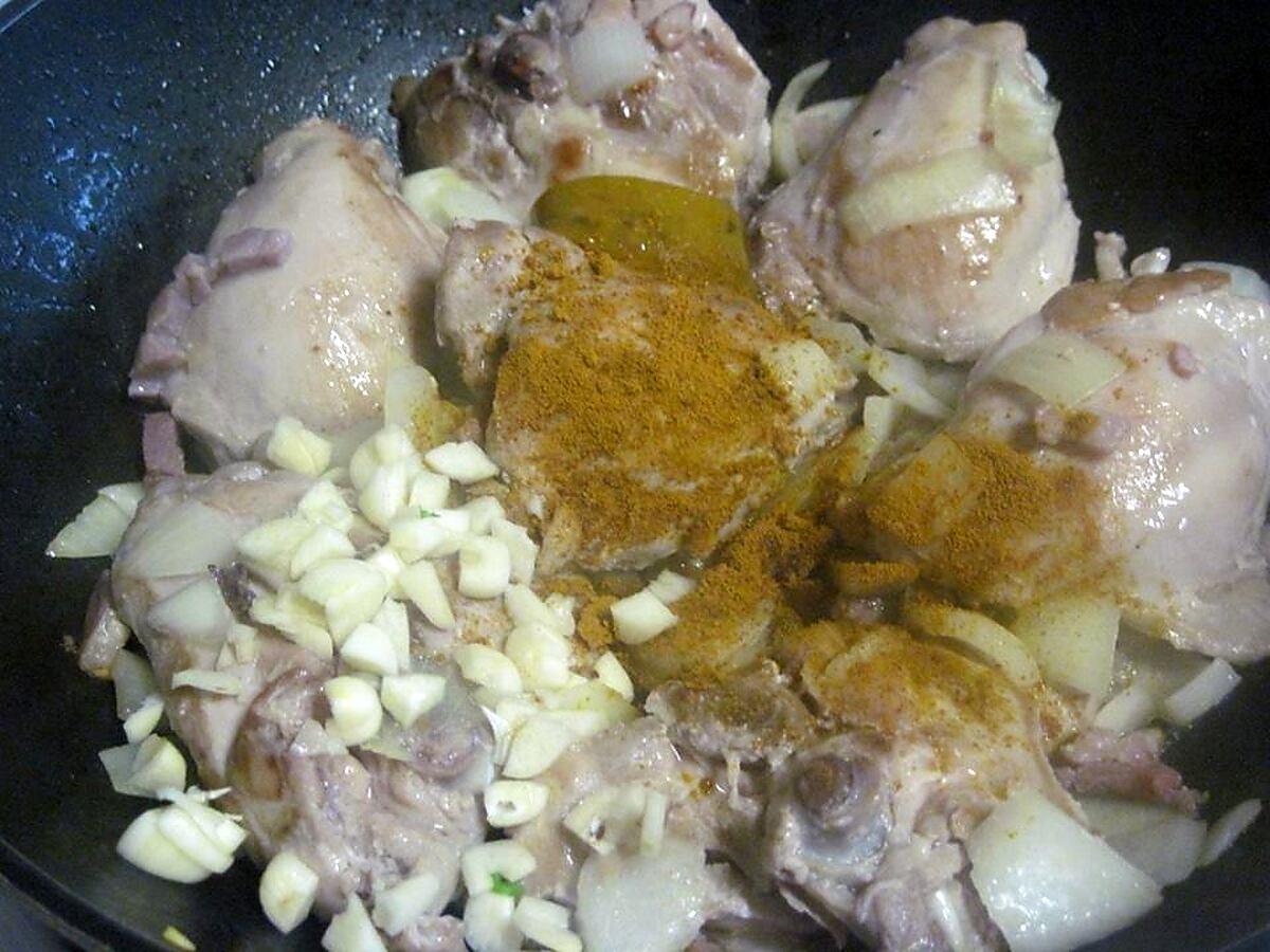 recette Cuisses de poulet au curcuma.