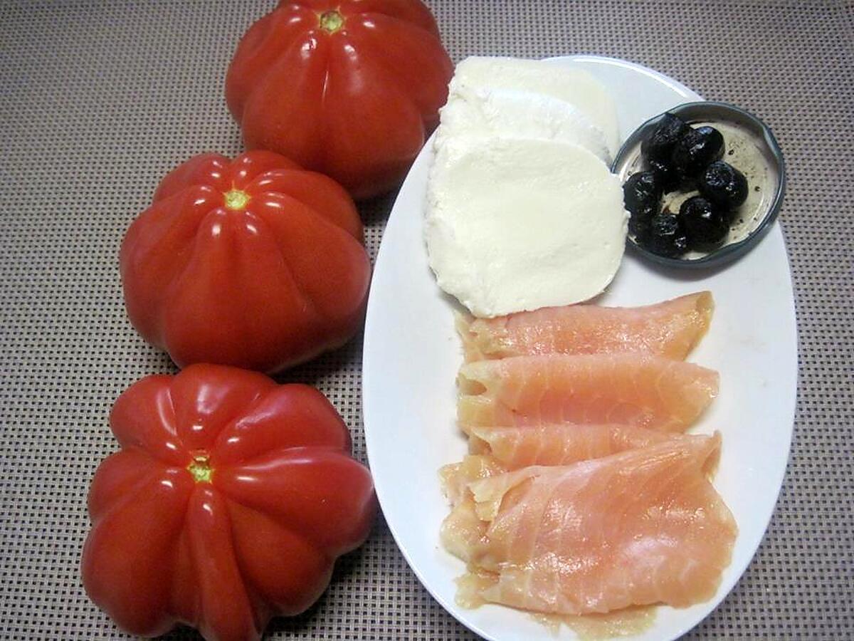 recette Hamburger de tomate.saumon et mozzarella.