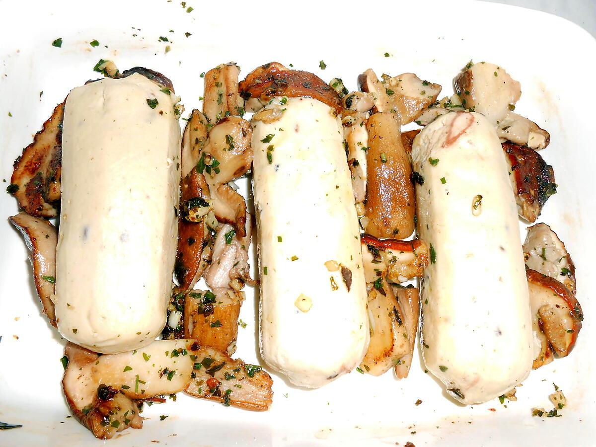 recette DELICES DE QUENELLES AUX CEPES ET MORILLES