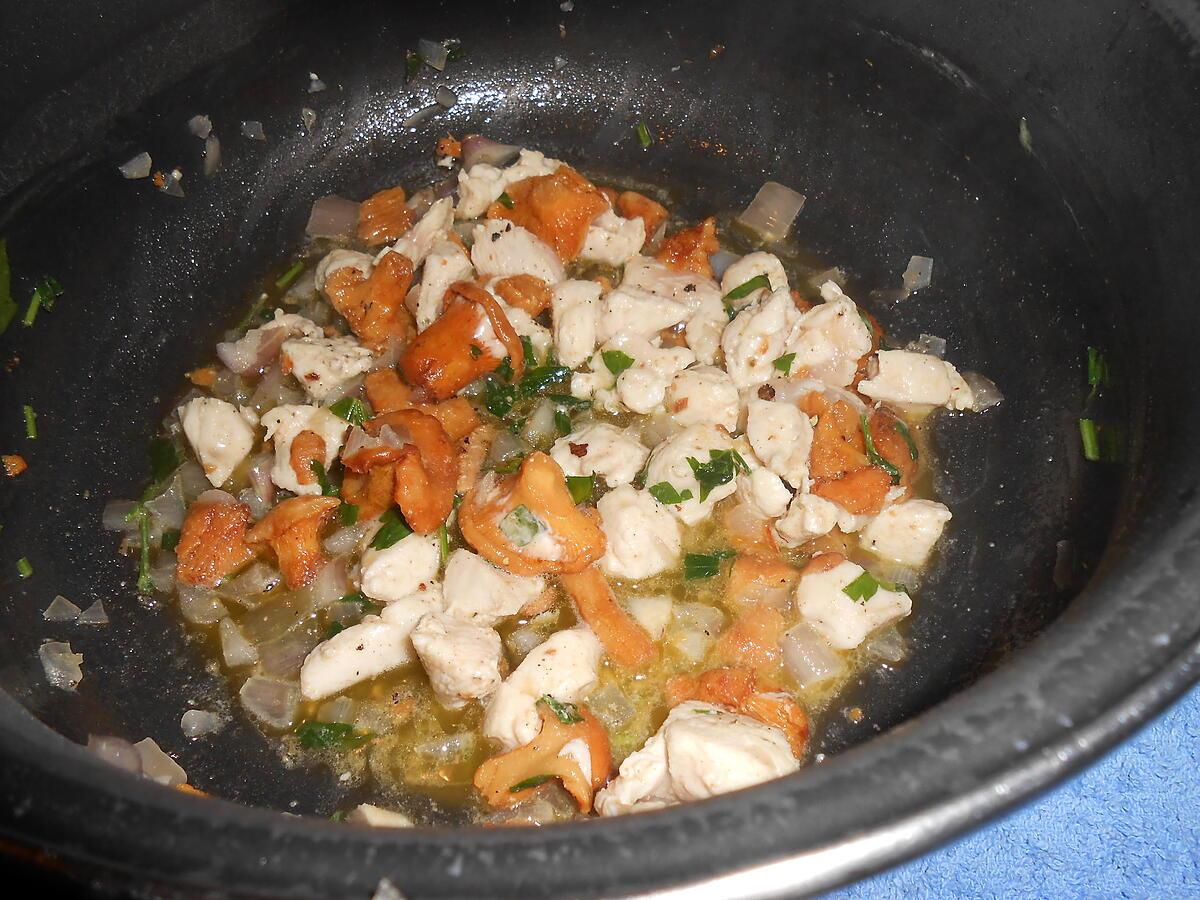 recette RISOTTO AU POULET ET GIROLLES