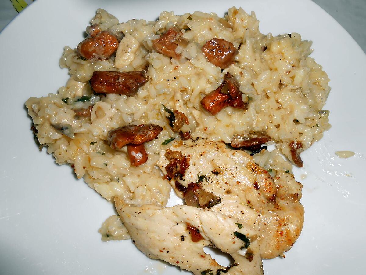 recette RISOTTO AU POULET ET GIROLLES