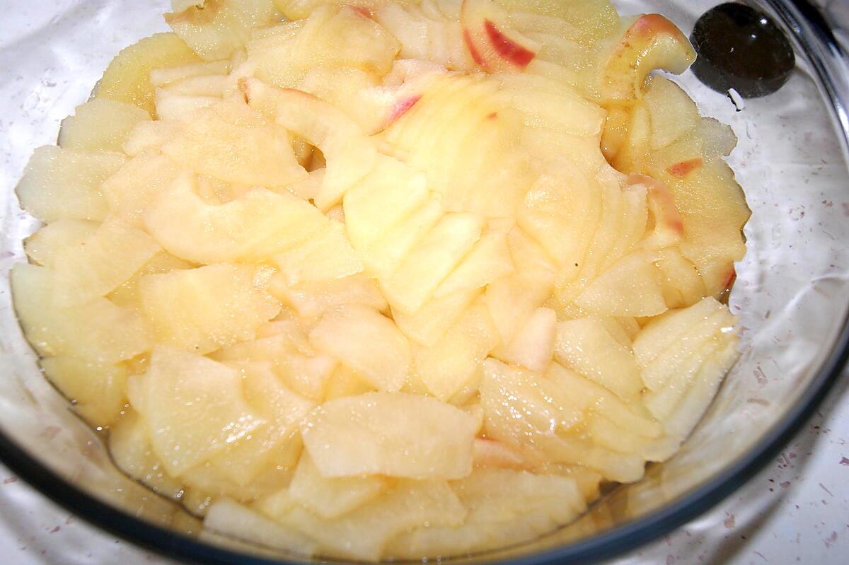 recette Tarte aux pommes à l'ancienne et aux écorses d'oranges confites
