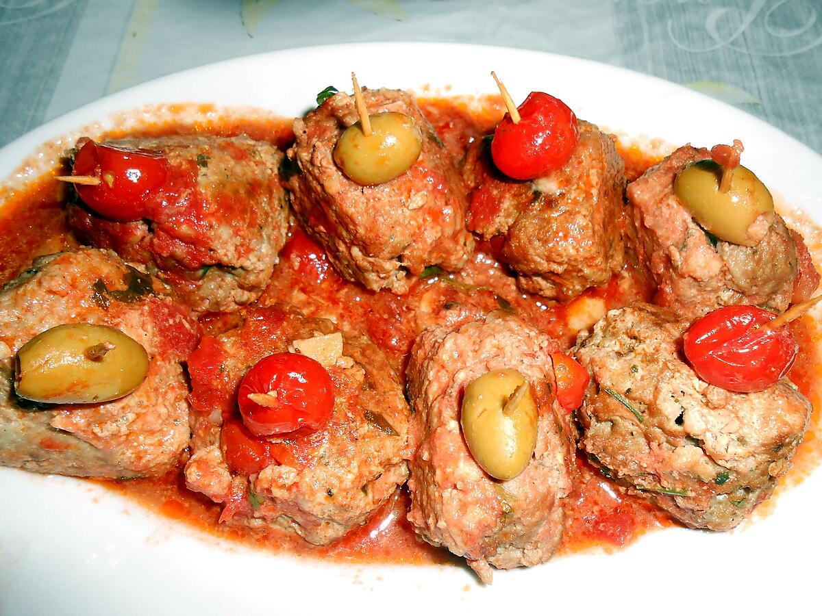 recette BOULETTES DE VEAU FARCIES TOMATES CERISES ET OLIVES