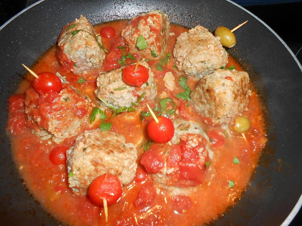 recette BOULETTES DE VEAU FARCIES TOMATES CERISES ET OLIVES