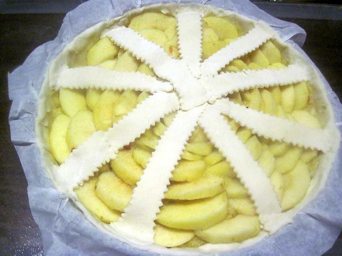 recette Tarte aux pommes sur une crème d'amande.