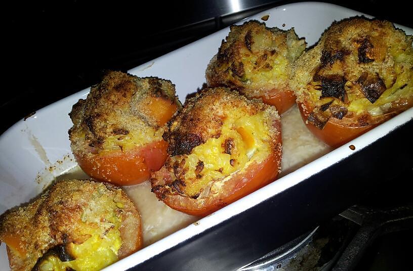 recette Tomates farcie au surimi-poireaux et curry