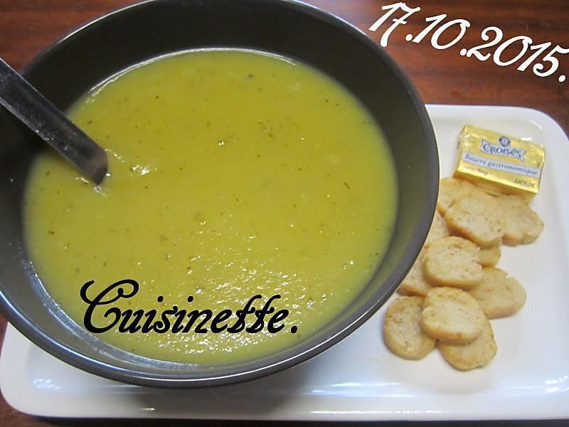 recette Soupe de courgettes et pommes de terre.