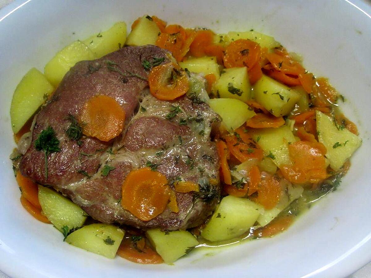 recette Échine de porc s/os aux légumes.