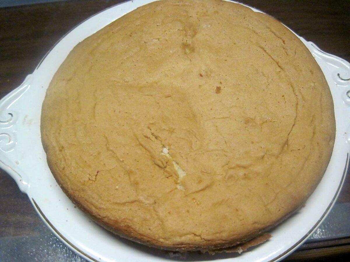 recette Gâteau fourré à l'orange. nappage chocolat.