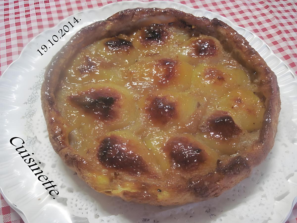 recette Tarte aux poires sur une compote de poires.