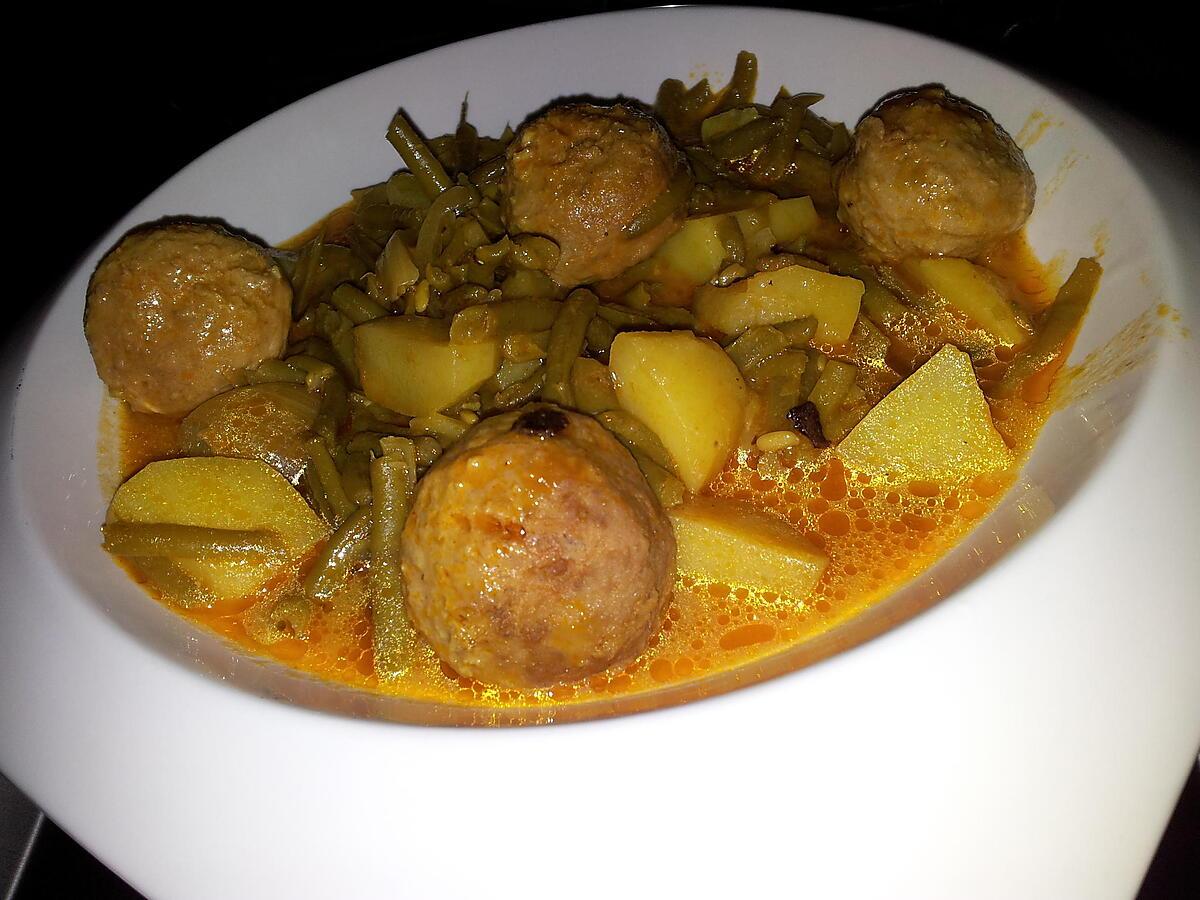 recette Ragoût pommes de terre-haricot vert au boulettes de boeuf