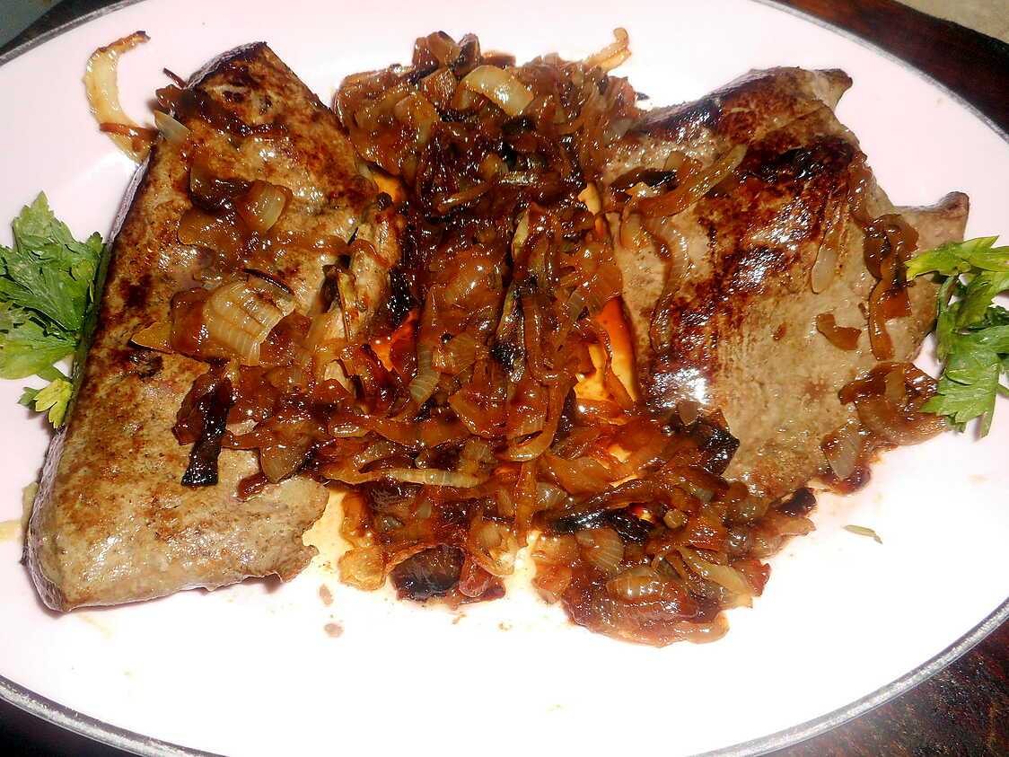 Recette de Foie de boeuf aux oignons caramélisés