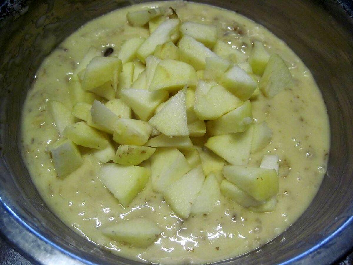 recette Gâteau yaourt aux noix et pomme.