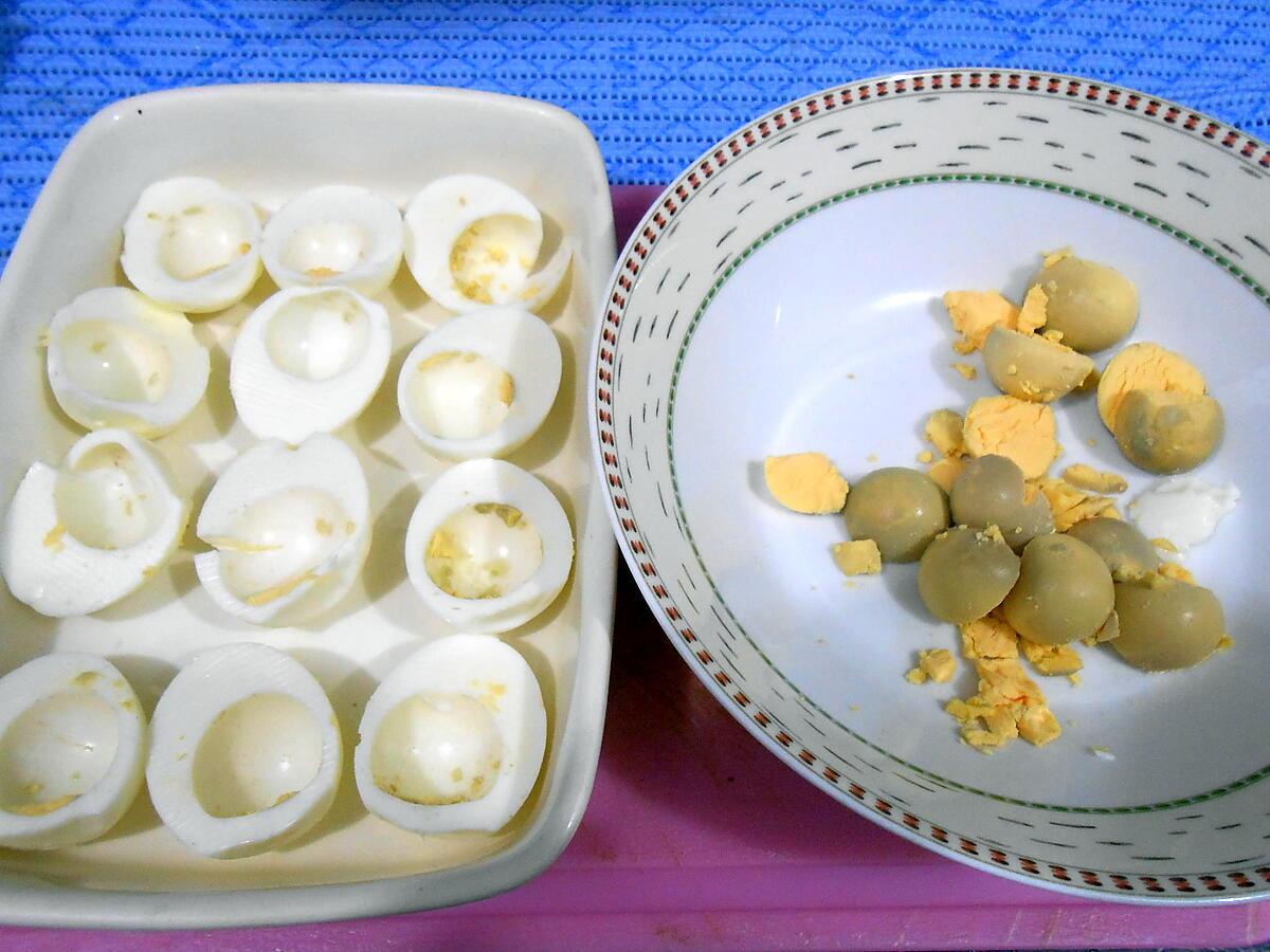 recette OEUFS FARCIS AUX CHAMPIGNONS GRATINES