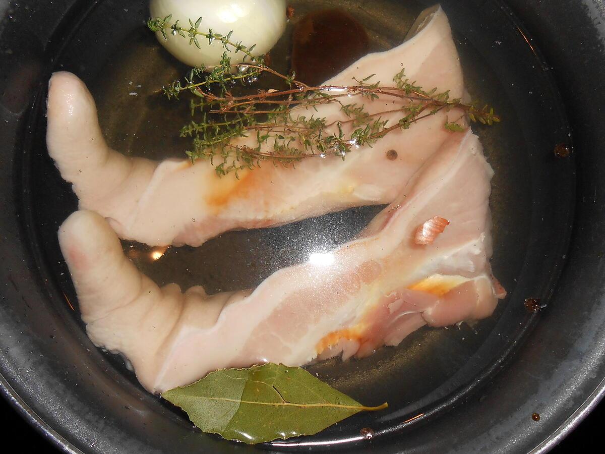 recette UNE PETITE SOUPE A LA QUEUE DE COCHON