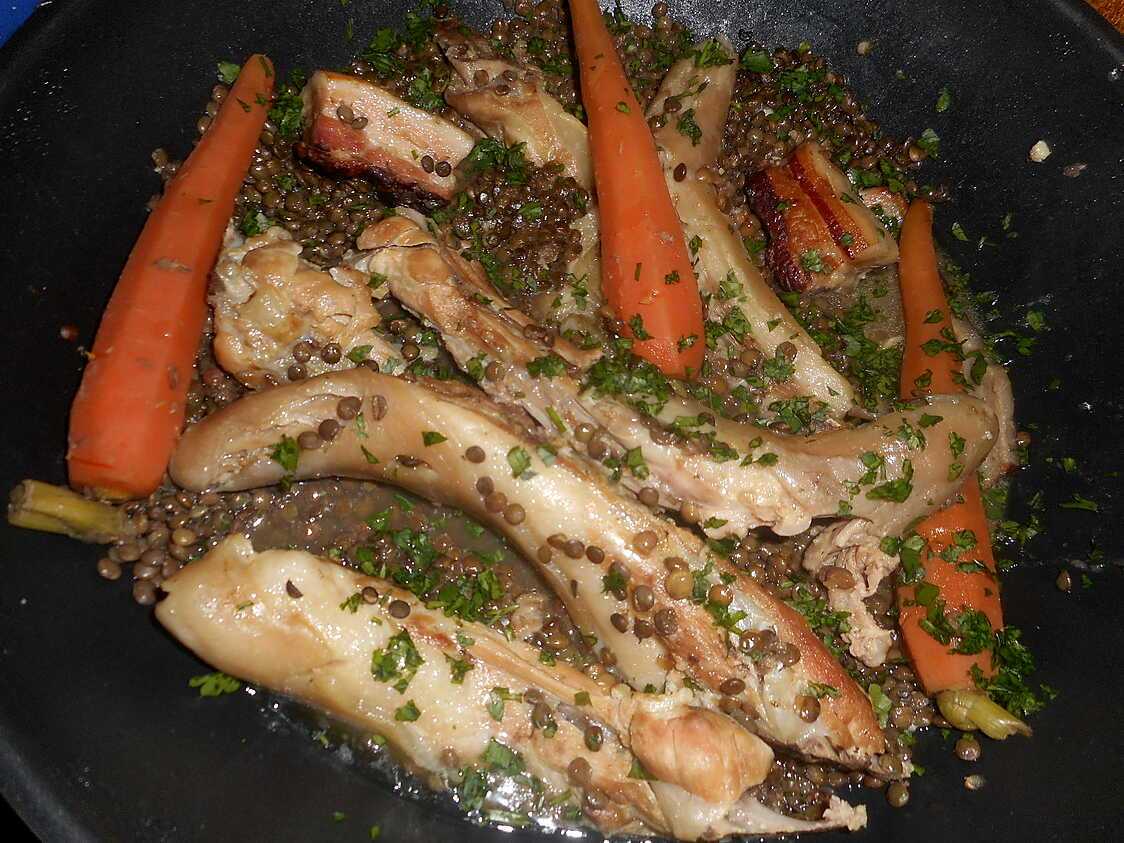 Recette de Queue de cochon aux lentilles vertes du puy