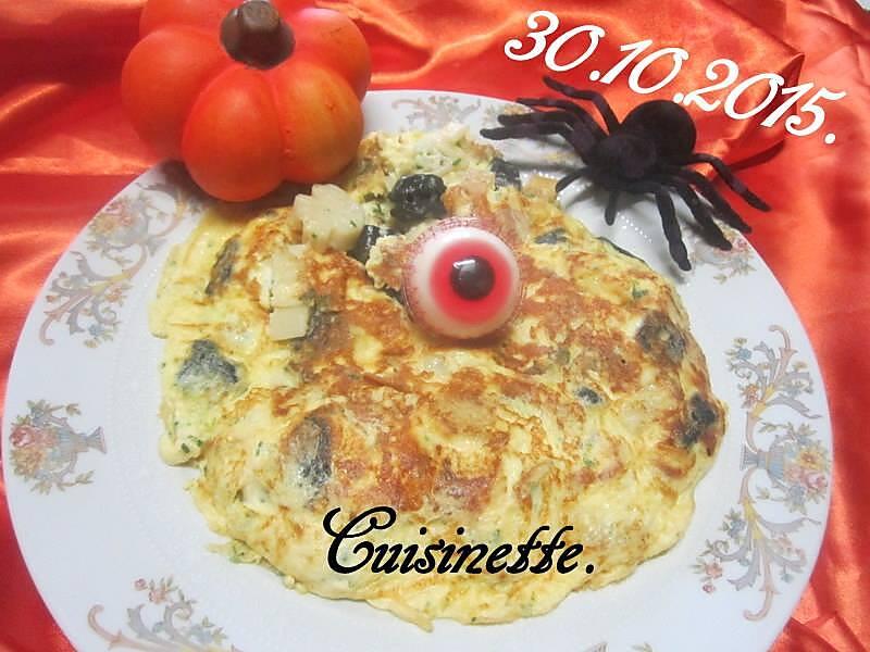 recette Omelette aux pâtes Halloween.