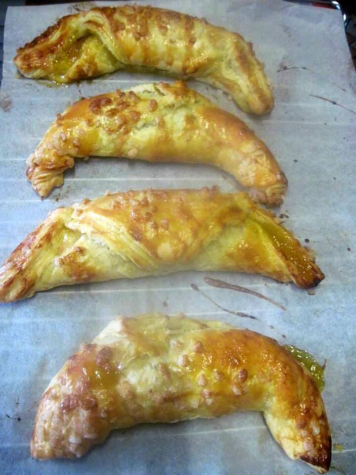 recette Croissants fourrés à la confiture et chocolat.