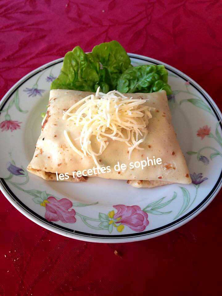 Recette de Crêpes au jambon à la fondue de poireaux