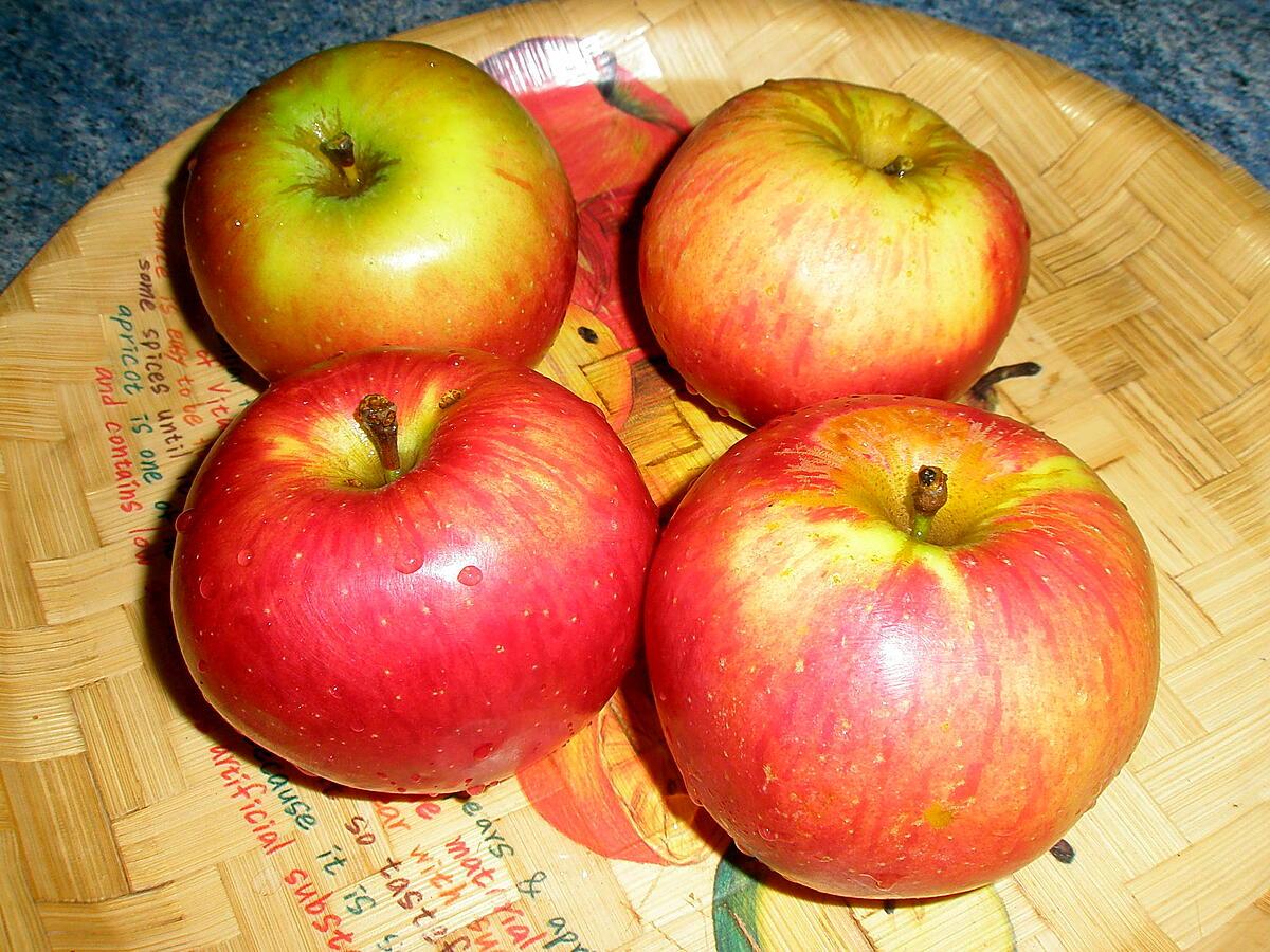 recette Pommes au four à la gelée de coing,miel et spéculoos