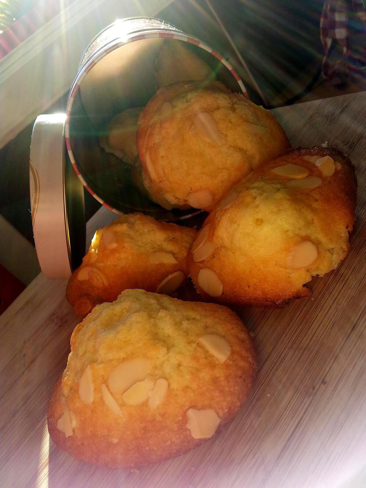 recette Madeleines au miel et amandes