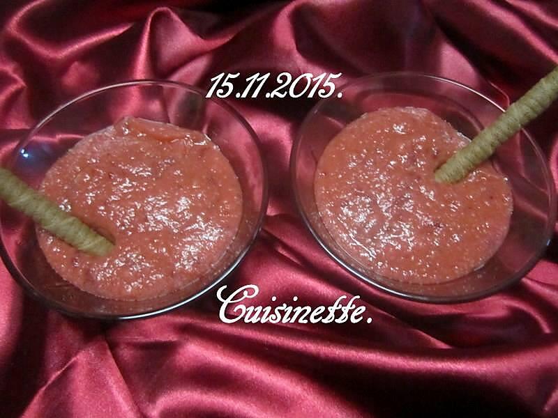 recette Trio de fruits compotées au micro-ondes.