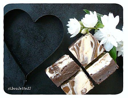 recette MARIAGE HEUREUX D'UN FONDANT AU CHOCOLAT ET D'UN CHEESECAKE