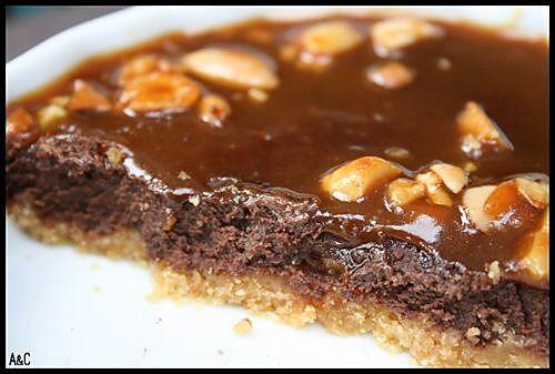 recette ** Tartelettes indémoulables façon cheesecake au chocolat & caramel aux cacahouètes grillées ..Un petit air de snickers**