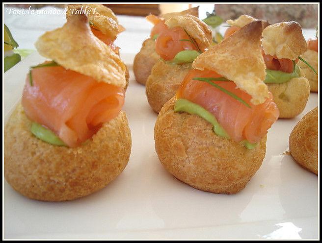 recette mini choux farcis à l'avocat et saumon fumé à l'aneth en amuses-bouche