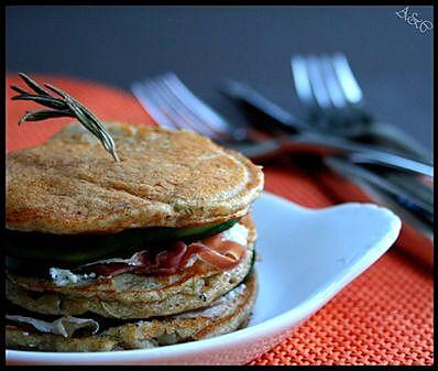 recette ** Millefeuilles  de Blinis de topinambours au chèvre & jambon serrano....  **