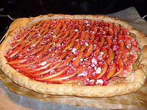 recette Ooo Tarte feuilletée aux pommes, pralines roses et pâte de spéculoos ooO