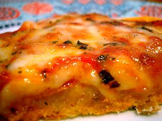 recette Pizza maison crousti-moelleuse à la pâte délicieusement parfumée